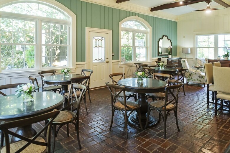 Bed & Breakfast Arrowhead Inn