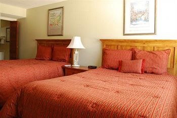 Hotel Rumbling Bald Resort