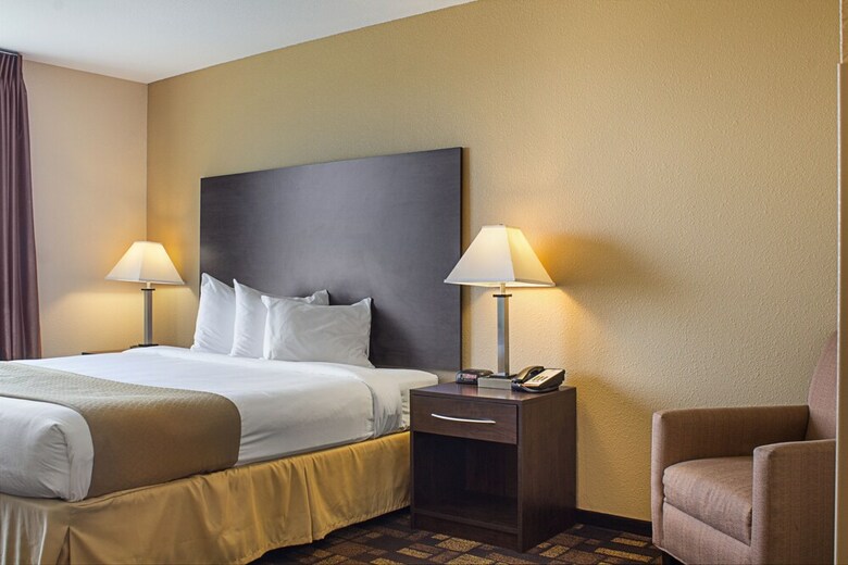Hotel Quality Inn & Suites