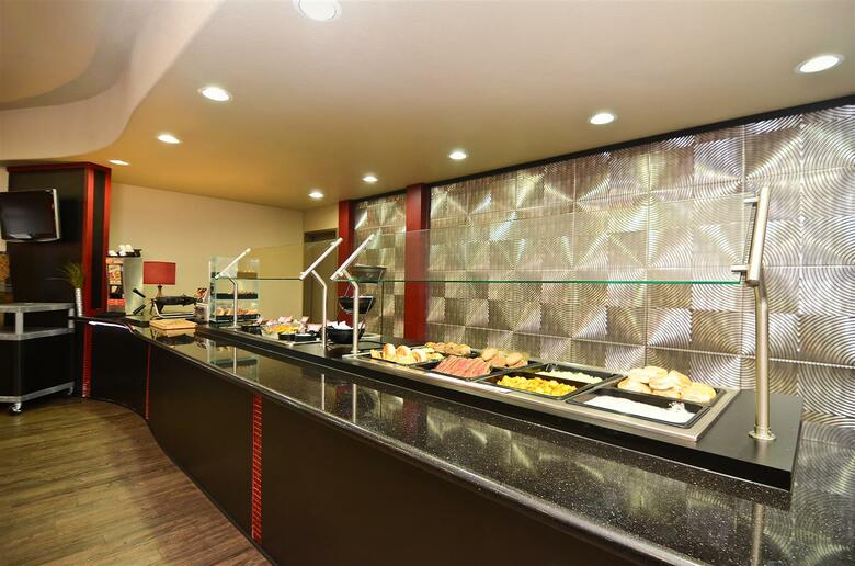 Hotel Best Western Premier Crown Chase Inn & Suites