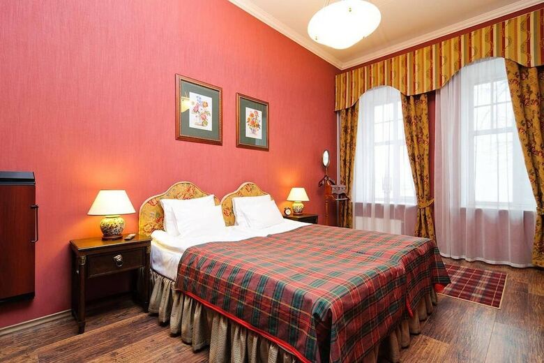 Lancaster Court Hotel