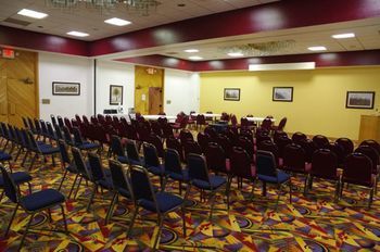 Hotel Douglas Inn & Conference Center