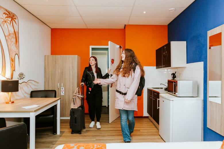 Aparthotel Amsterdam Teleport Hotel