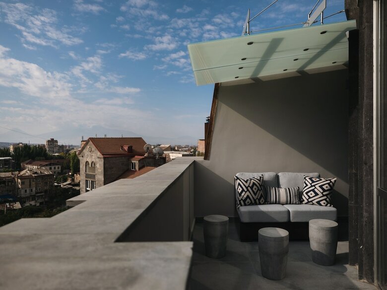 Tufenkian Historic Yerevan Hotel