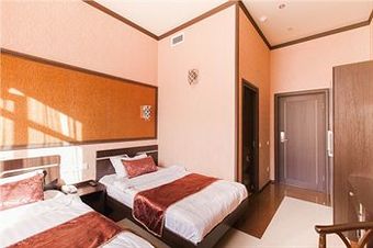 Hotel Golden House