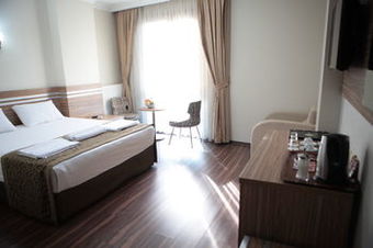 Hotel G�m�s Palas