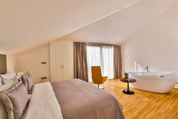 Business Life Hotel