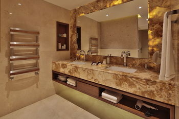 Hotel Ariana Sustainable Luxury Lodge