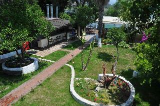 Longhouse Inn Hotel