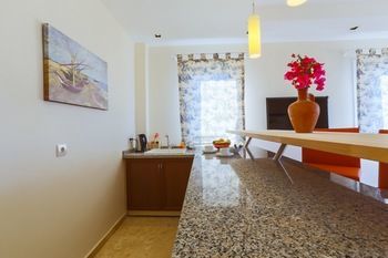 Aparthotel Saylam Suites