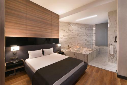 Nish Istanbul Suites