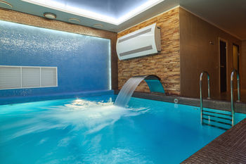 Malachite Congress Hotel