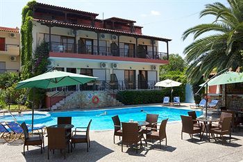 Pelli Hotel