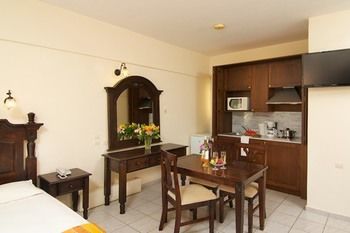 Trefon Hotel Apartments And Suites