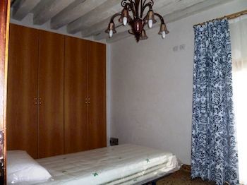 Venicein Apartments