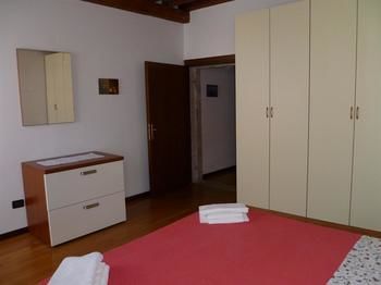 Venicein Apartments