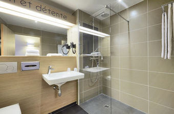 Hotel H�tel Kyriad Angers Ouest Beaucouz�