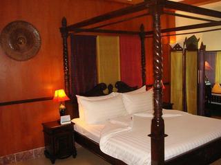 Bougainvillier Hotel  And� Re