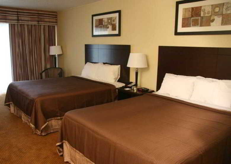 Hotel Howard Johnson Toronto East