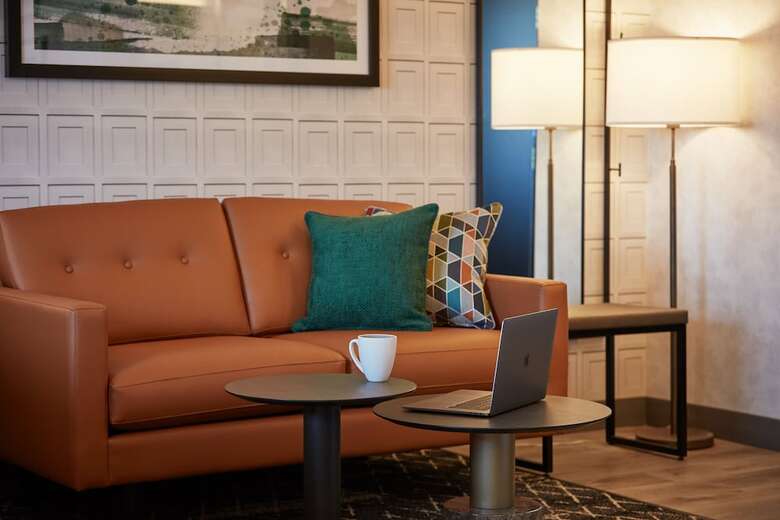 Stay Inn Hotel