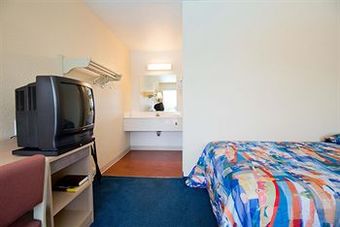 Hotel Motel 6 Reno - Virginia Plumb