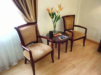 Bustani Hotel