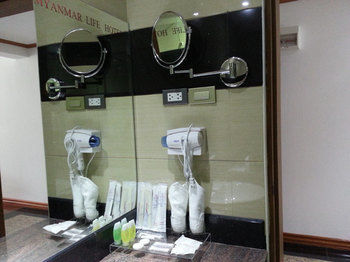 Myanmar Life Hotel