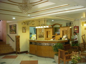 Hotel Plaza Maria Luisa Suites Inn