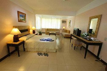 Matabungkay Beach Hotel