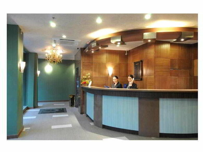 Pearl Lane Hotel