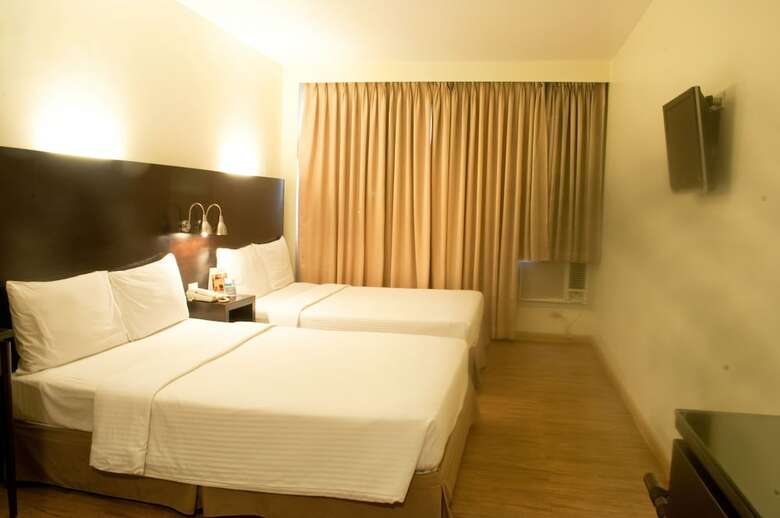 Pearl Lane Hotel
