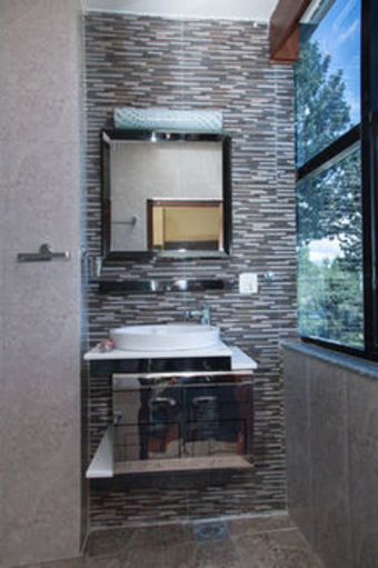 Meridian Suite Hotel