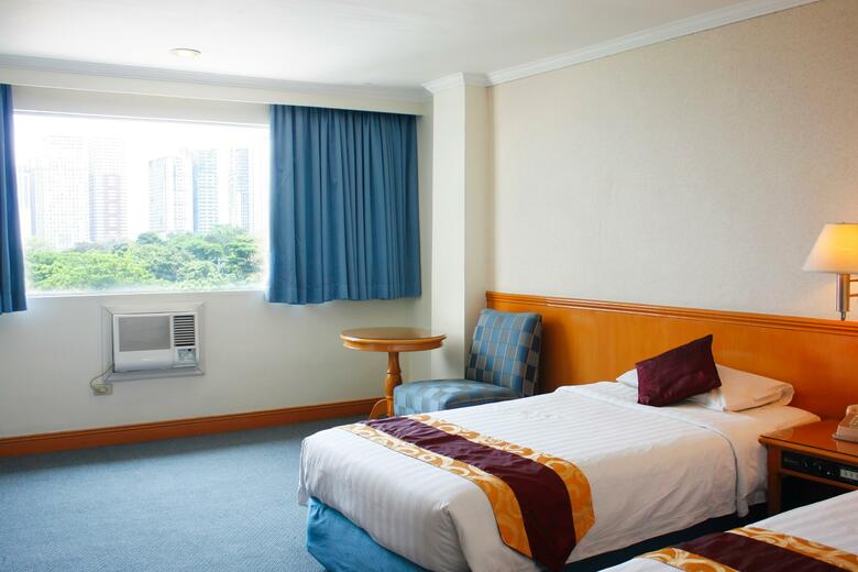 Aloha Hotel