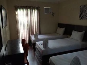 Rovic's Tourist Hotel