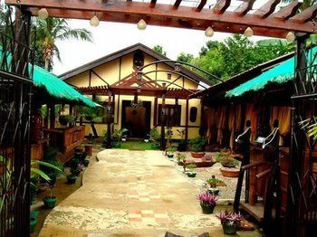 Hotel Tres Pension House