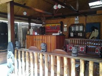 Hotel Tres Pension House
