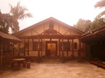Hotel Tres Pension House