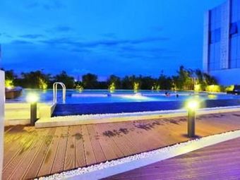Crimson Hotel Filinvest City Manila