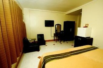 Skylight Hotel