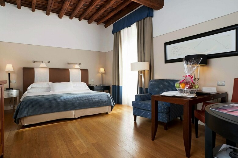 Grand Hotel De La Minerve