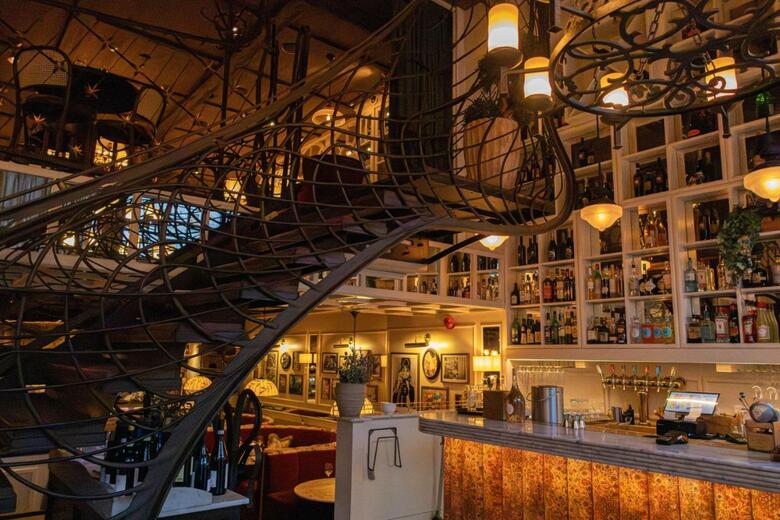 Hotel Mornington