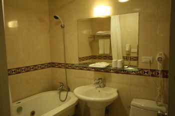 Shin Shih Hotel