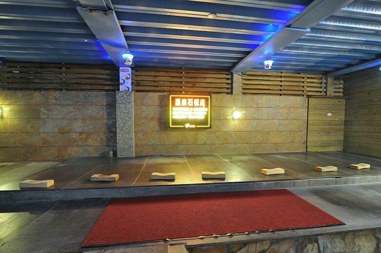 Resort One Hotel