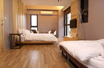 Hotel Village B&B