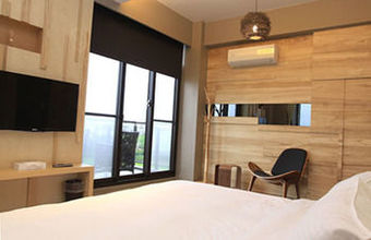 Hotel Village B&B