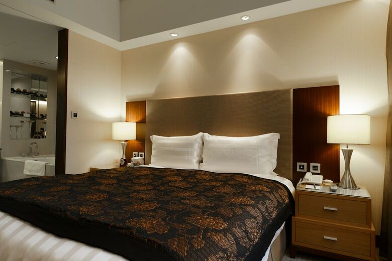 Jen Dow International Hotel