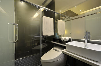 Hotel Six Star Hostel