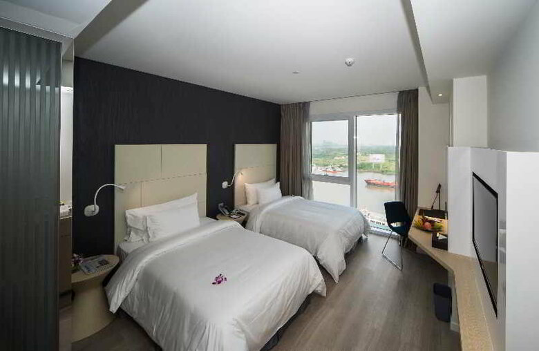 Hotel Liberty Central Saigon Riverside