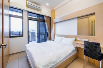 Ch Service Apartment