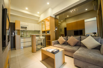 Ch Service Apartment
